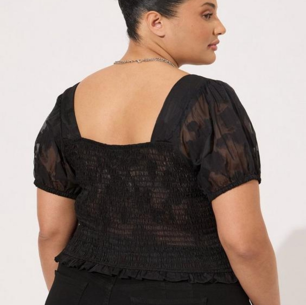 Cotton Clip Floral SmockedCrop Top from Torrid NWT - Picture 2 of 5